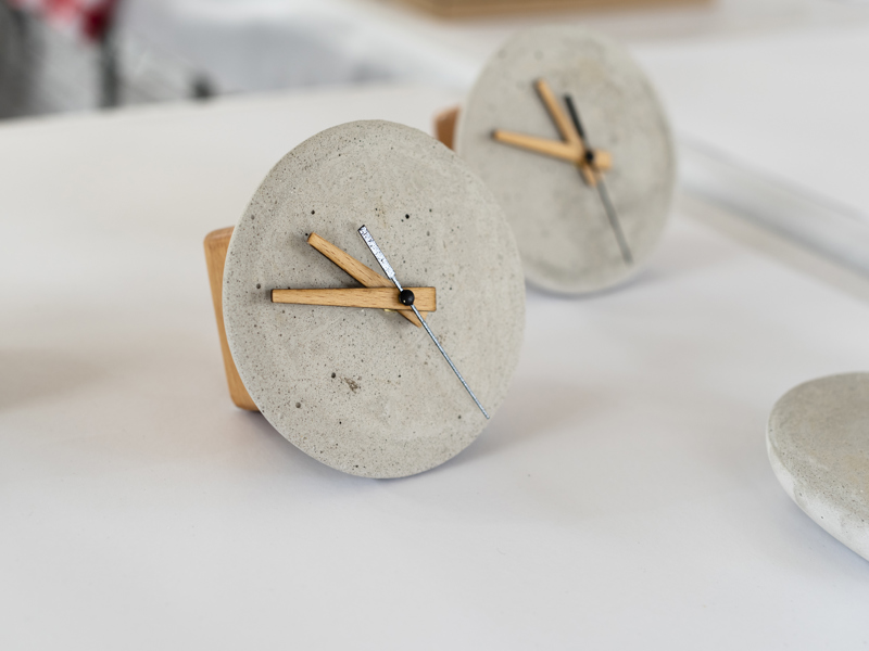 Concrete clock1
