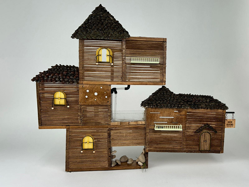 Esther Gaz ,  Shon Bezalel